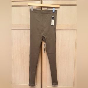 Shapermint Essentials High
Waisted Shaping Leggings